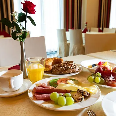 Bokan Exclusiv Готель 4*